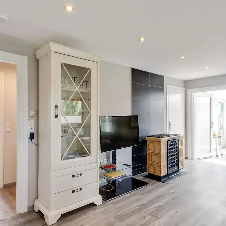 Vakantiehuis Classy Holiday In With Barbecue